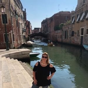 Meet your Posher, Paulette